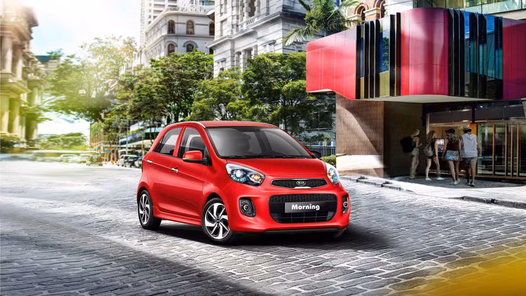 Kia Morning là một trong những mẫu xe bán chạy nhất trên thị trường nhờ mức giá dễ tiếp cận, chỉ từ 344 đến 409 triệu đồng, tùy phiên bản. Đồng thời Kia Morning cũng có thể sử dụng với nhiều mục đích khác nhau như phục vụ gia đình hay chạy dịch vụ. Ảnh: Kia Việt Nam