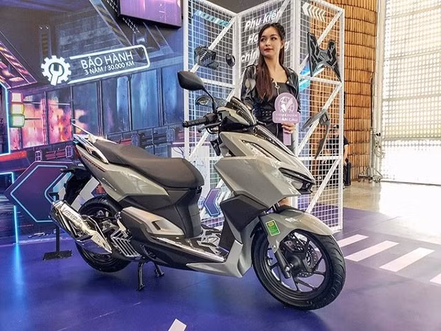 Giá xe Vario 160 2023 đang dao động trong khoảng 51,69 - 56,19 triệu đồng.