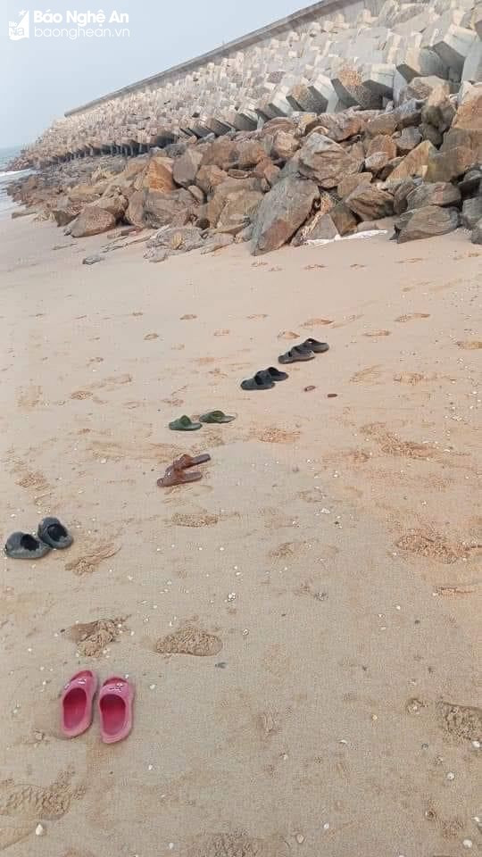 Hiện trường vụ đuối nước tại bãi biển Nghi Thiết (Nghi Lộc). Ảnh: Báo Nghệ An.