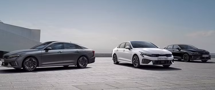 KIA K5 2024 vừa được công bố.