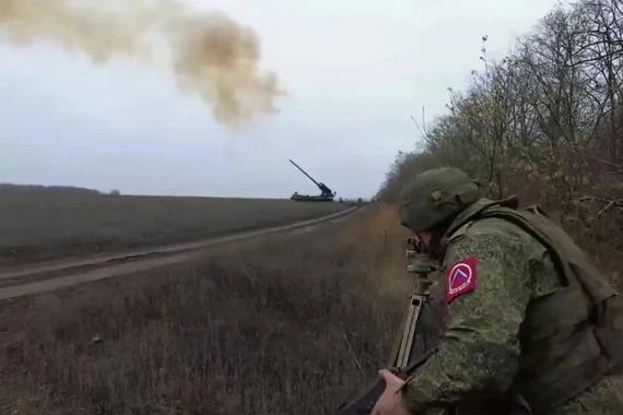 Quân đội Nga tiếp cận Slavyansk, cả thành phố nằm trong tầm pháo