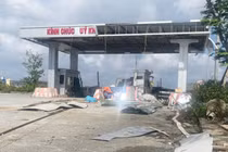 Bến xe 250 tỷ đồng xây dựng xong giai đoạn 1 rồi 'đắp chiếu'