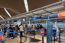 Hành khách bị hủy chuyến bay sẽ được bồi thường dù đã được báo trước