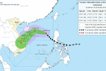 Bão số 12 Fengshen cách đặc khu Hoàng Sa khoảng 540 km