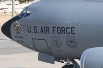 Máy bay quân sự Mỹ va chạm rào chắn ở Philippines, 5 người bị thương