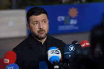 Tổng thống Zelensky nói Mỹ vẫn cung cấp vũ khí cho Ukraine