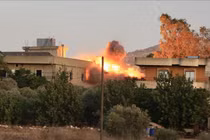 Israel lại không kích Lebanon, 9 người thương vong