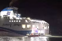 Diễn biến vụ phà chở 267 người mắc cạn ngoài khơi bờ biển Hàn Quốc