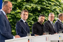 Nhiều lãnh đạo Châu Âu đi cùng Tổng thống Zelensky tới Mỹ gặp ông Trump