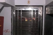 Rúng động vụ phát hiện thi thể 3 mẹ con trong nhà riêng