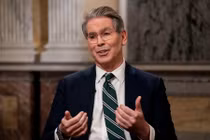 Tổng thống Mỹ Donald Trump đã ký ban hành sắc lệnh thuế quan mới đối với nhiều quốc gia.