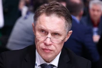 Bộ trưởng Y tế Nga cấp cứu cho hành khách trên chuyến bay tới Việt Nam