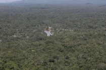 Rơi máy bay quân sự ở Venezuela, nhiều người thiệt mạng