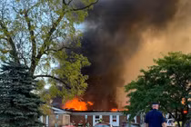 Danh tính nghi phạm xả súng, phóng hỏa nhà thờ ở Mỹ