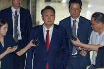 Tòa án phát lệnh bắt cựu Tổng thống Hàn Quốc Yoon Suk Yeol