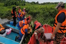 Đang câu cá cùng bố vợ, con rể bị cá sấu tấn công tử vong