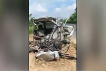 Xe buýt tông trực diện ô tô, 15 người thương vong