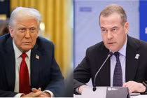 Vì sao ông Trump ra lệnh triển khai tàu ngầm hạt nhân tới gần Nga?