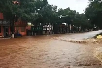 Mưa lớn tiếp tục, ít nhất 18 người ở Trung Quốc thiệt mạng