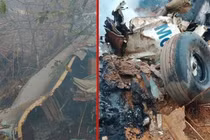 Hiện trường máy bay chở du khách rơi ở Kenya, nhiều người thiệt mạng