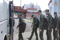 Nga và Ukraine trao đổi tù binh dưới 25 tuổi