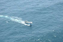 Thuyền chở người di cư bị lật, 30 người thiệt mạng