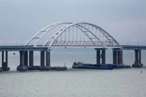 Nga phá âm mưu đánh bom xe của Ukraine trên cầu Crimea