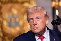 Ông Trump nói Venezuela sẽ giao hàng chục triệu thùng dầu cho Mỹ