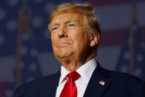 Tổng thống Trump đưa ra cảnh báo cứng rắn với Iran