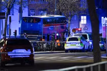 Hiện trường vụ tai nạn xe buýt hai tầng ở thủ đô Thụy Điển