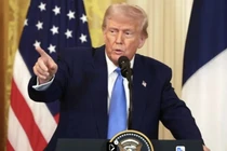 Tổng thống Trump dọa áp lệnh trừng phạt mới đối với Nga