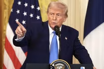 Tổng thống Trump dọa áp lệnh trừng phạt mới đối với Nga