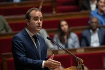 Thủ tướng Pháp Lecornu vượt qua hai cuộc bỏ phiếu bất tín nhiệm