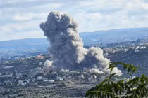Israel tiếp tục tấn công mục tiêu Hezbollah ở Lebanon