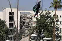 Israel tấn công trụ sở Bộ Quốc phòng Syria ở Damascus