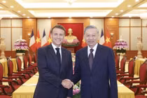 Tổng thống Pháp Macron đăng video cảm ơn Việt Nam