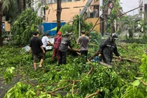 Bão Kajiki đổ bộ Hải Nam (Trung Quốc), hơn 100.000 người bị ảnh hưởng