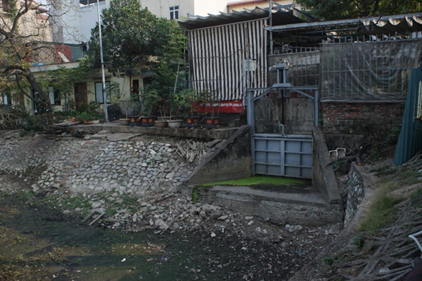 Khu vực xử lý nước của hồ Kim Liên.