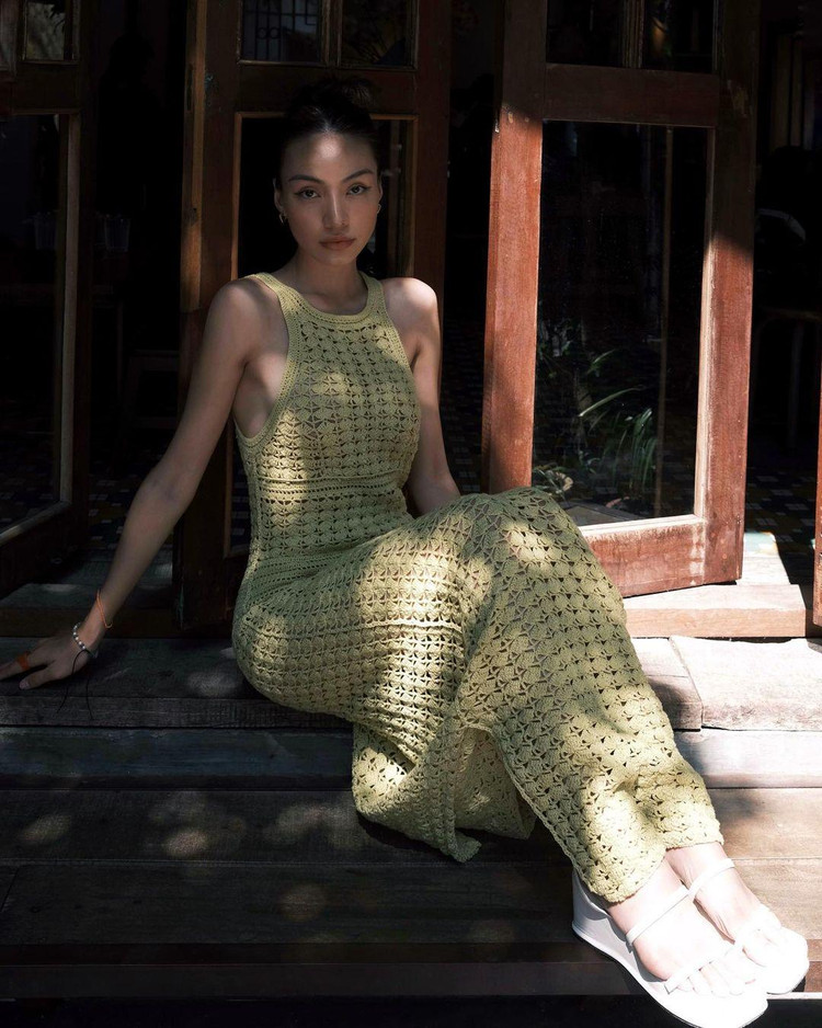 Là người của công chúng, Gigi Hương Giang tích cực thay đổi hình ảnh qua những bộ trang phục mình diện.