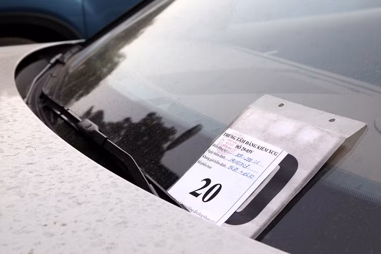 Với các phiếu hẹn theo khung giờ đã giúp cho người dân không phải đợi quá lâu khi đến đăng kiểm.