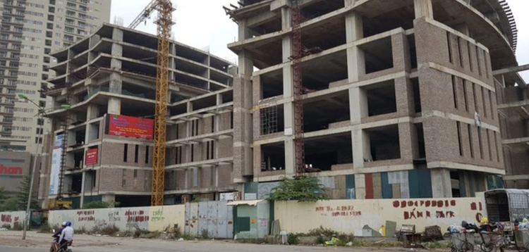 Doanh nghiệp bất động sản đang đối mặt nhiều khó khăn.