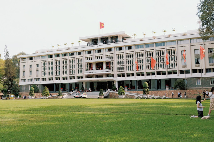 Dinh Độc Lập - điểm tham quan hút khách bậc nhất ở TP HCM mỗi dịp 30/4 - Ảnh Vĩnh Thái