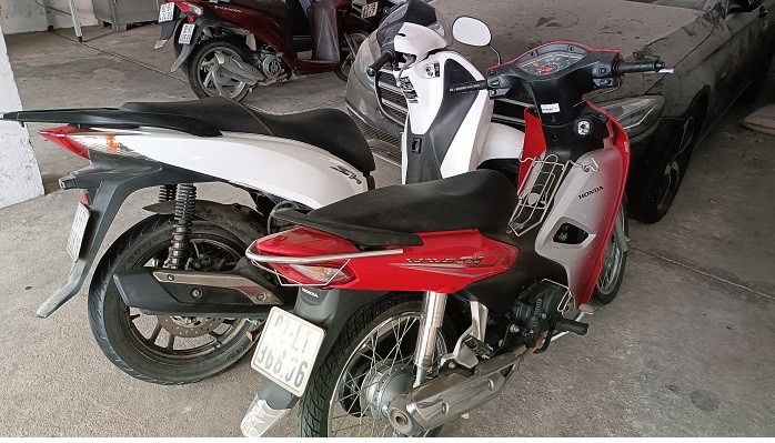 2 xe máy Tiên thuê sử dụng rồi làm giấy tờ giả đem đi cầm cố
