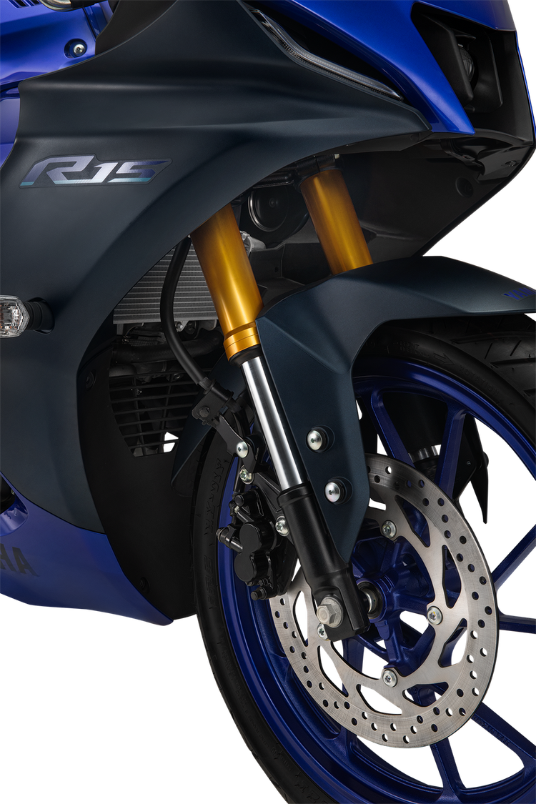 Phuộc upside down tạo điểm nhấn cho phần đầu xe và tăng tính đàn hồi.