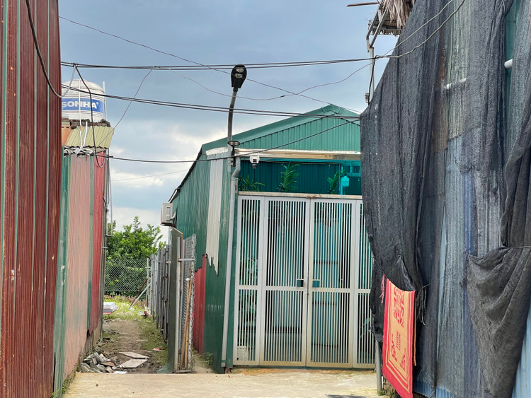 Hàng loạt công trình “mọc” trên đất nông nghiệp ở Tây Tựu.