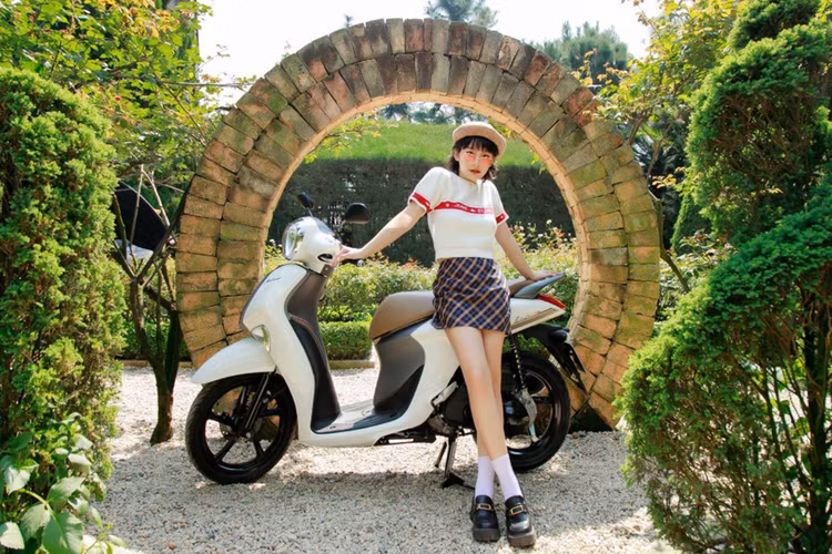 Yamaha Janus sở hữu thiết kế trẻ trung, năng động