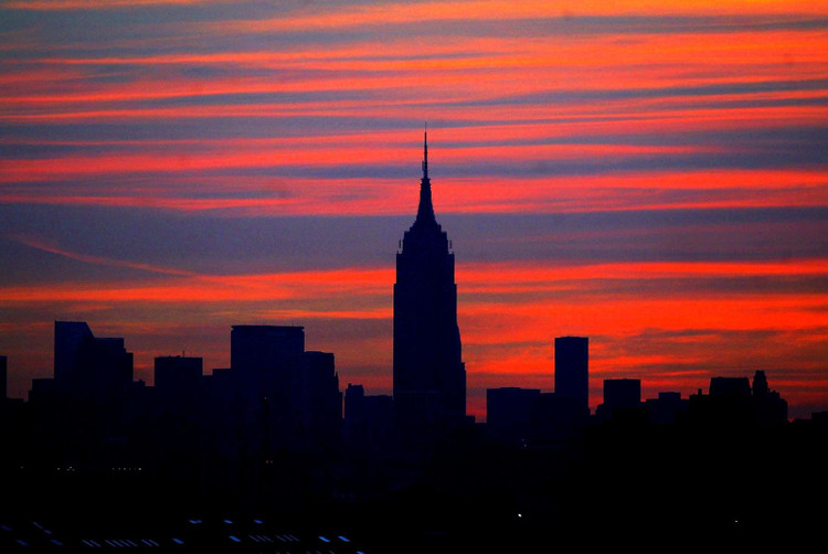 Thành phố New York &quot;tối thui&quot; trong vụ mất điện lịch sử năm 2003. Ảnh: BuzzFeed News.