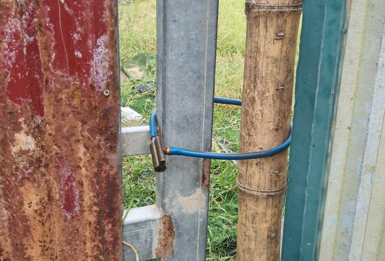 Dự án này được Tổng Công ty Hợp tác Kinh tế Việt Lào khóa kín, bỏ hoang hơn một thập kỷ.