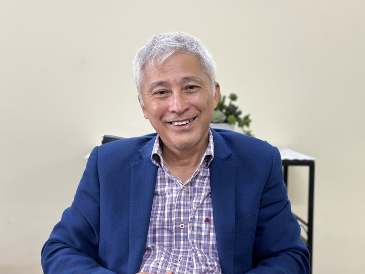 TS. Hoàng Dương Tùng