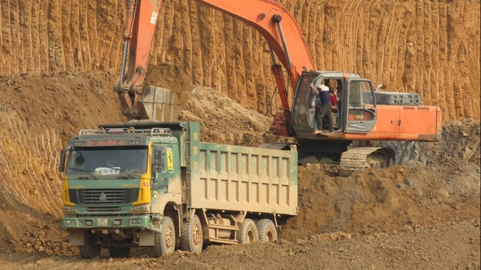 Công ty Nam Thành bị xử phạt 250 triệu đồng bởi hành vi khai thác vượt ra ngoài phạm vi được cấp phép (ảnh minh hoạ)